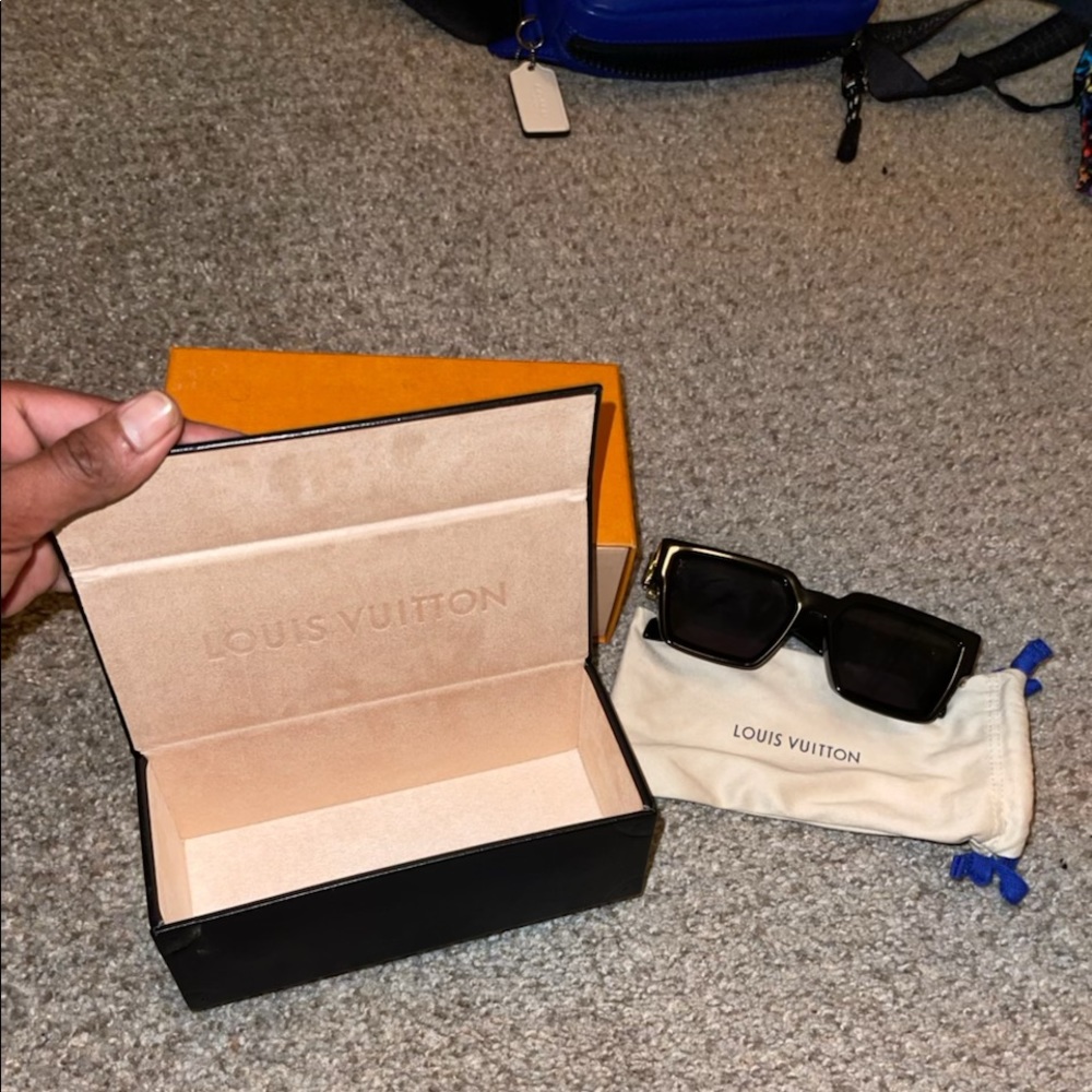 LV MILLIONAIRE GLASSES